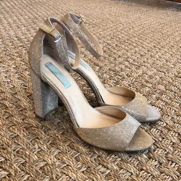 betsey johnson blue block heel